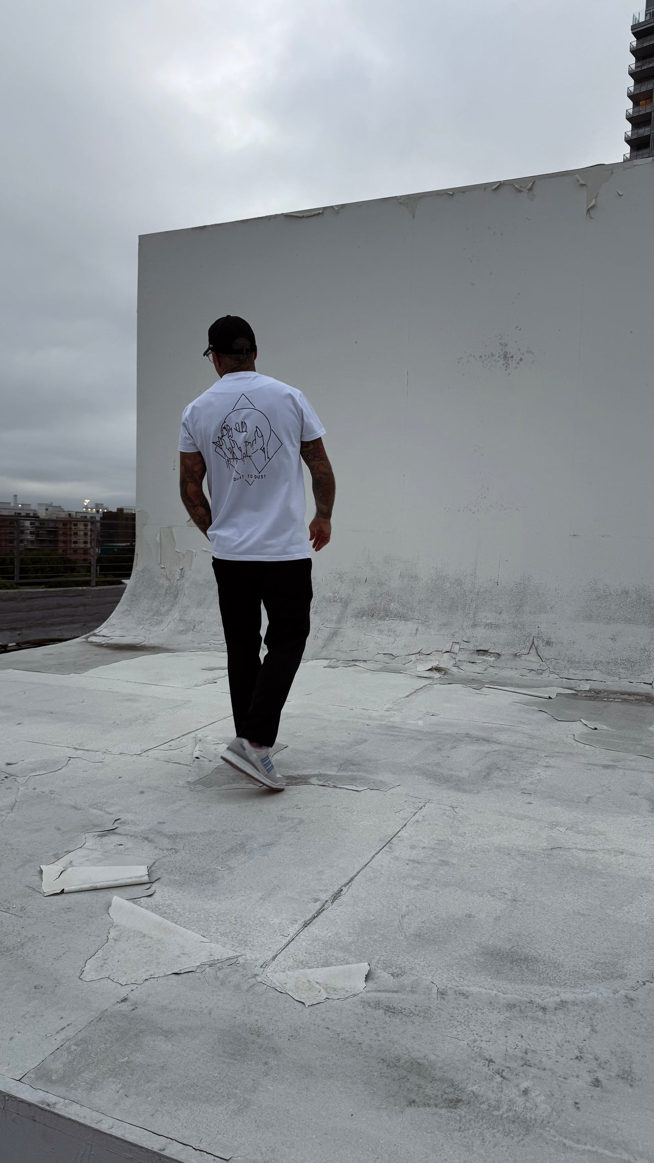 T-SHIRT DUST TO DUST