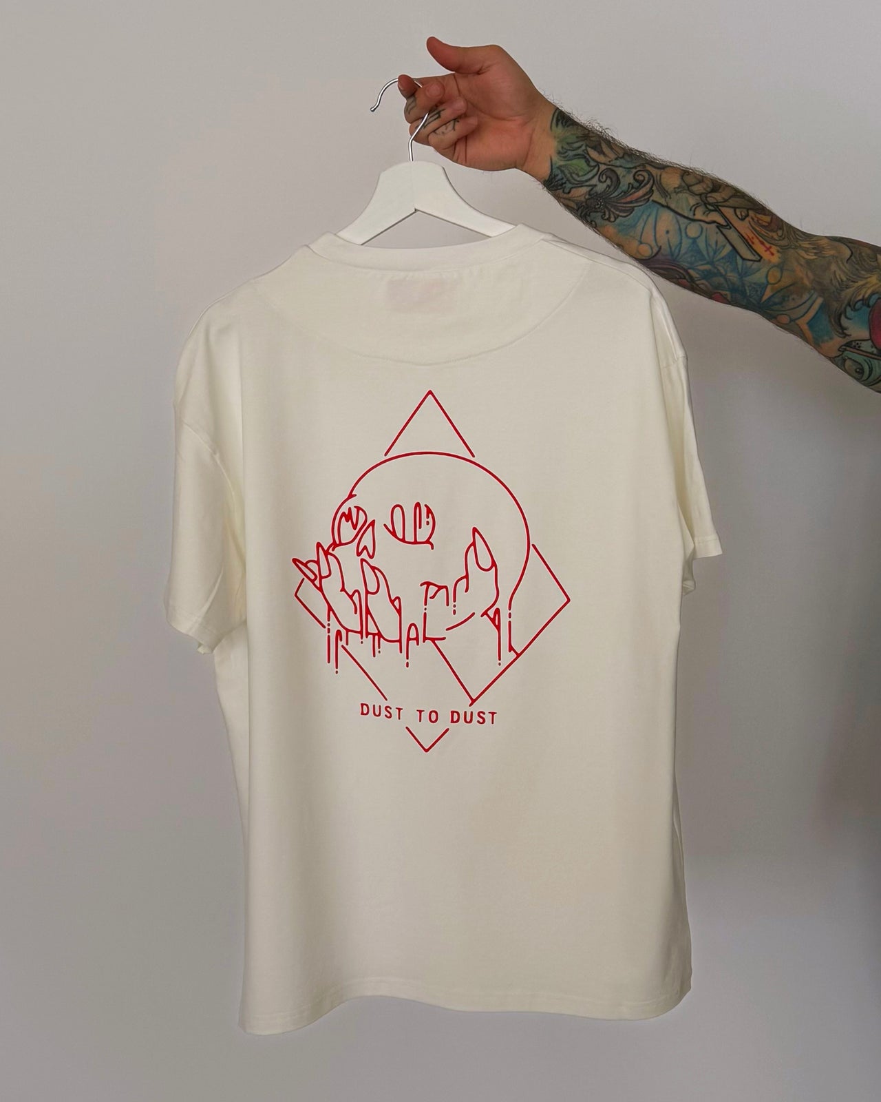 T-SHIRT DUST TO DUST RED